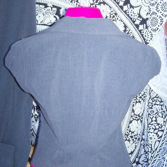 BCX Light Gray Pant Suit Sz M/9 - Picture 3 of 8
